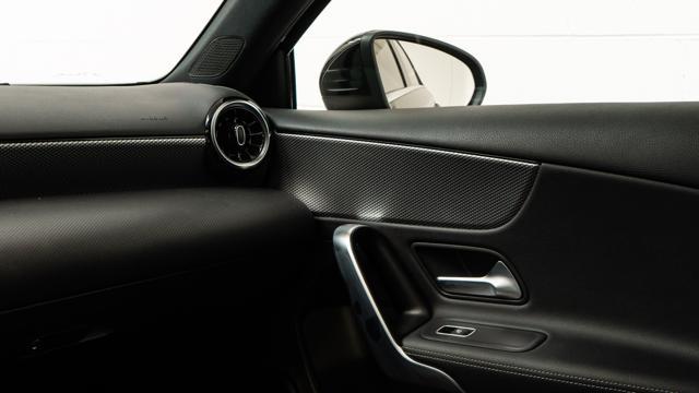 MERCEDES-BENZ A 180 d Auto IVA NEOPATENTATI PERFETTA