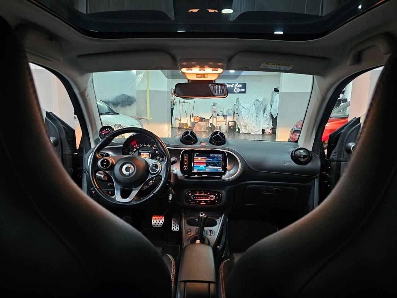 NUOVA SMART FORTWO BRABUS EXCLUSIVE EDITION 0.9 BENZ 109CV TWINAMIC