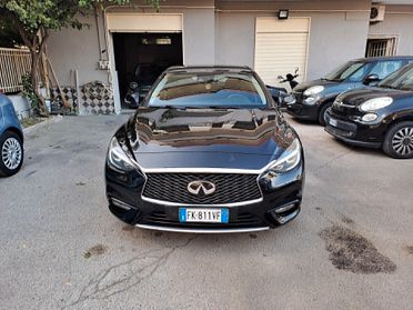 Infiniti Q30 1.5 diesel Premium