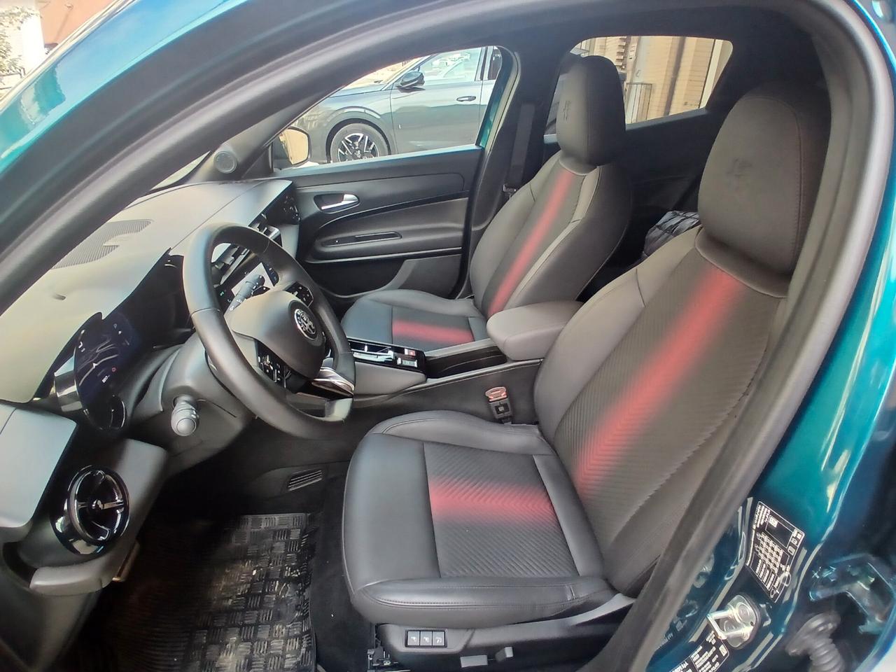 Alfa Romeo Junior 1.2 136 CV Hybrid eDCT6