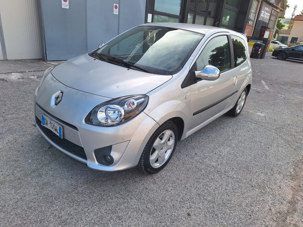 Renault Twingo 1.5 dCi 65CV Initiale NEOPATENTATI PASSAGGIO COMPRESO