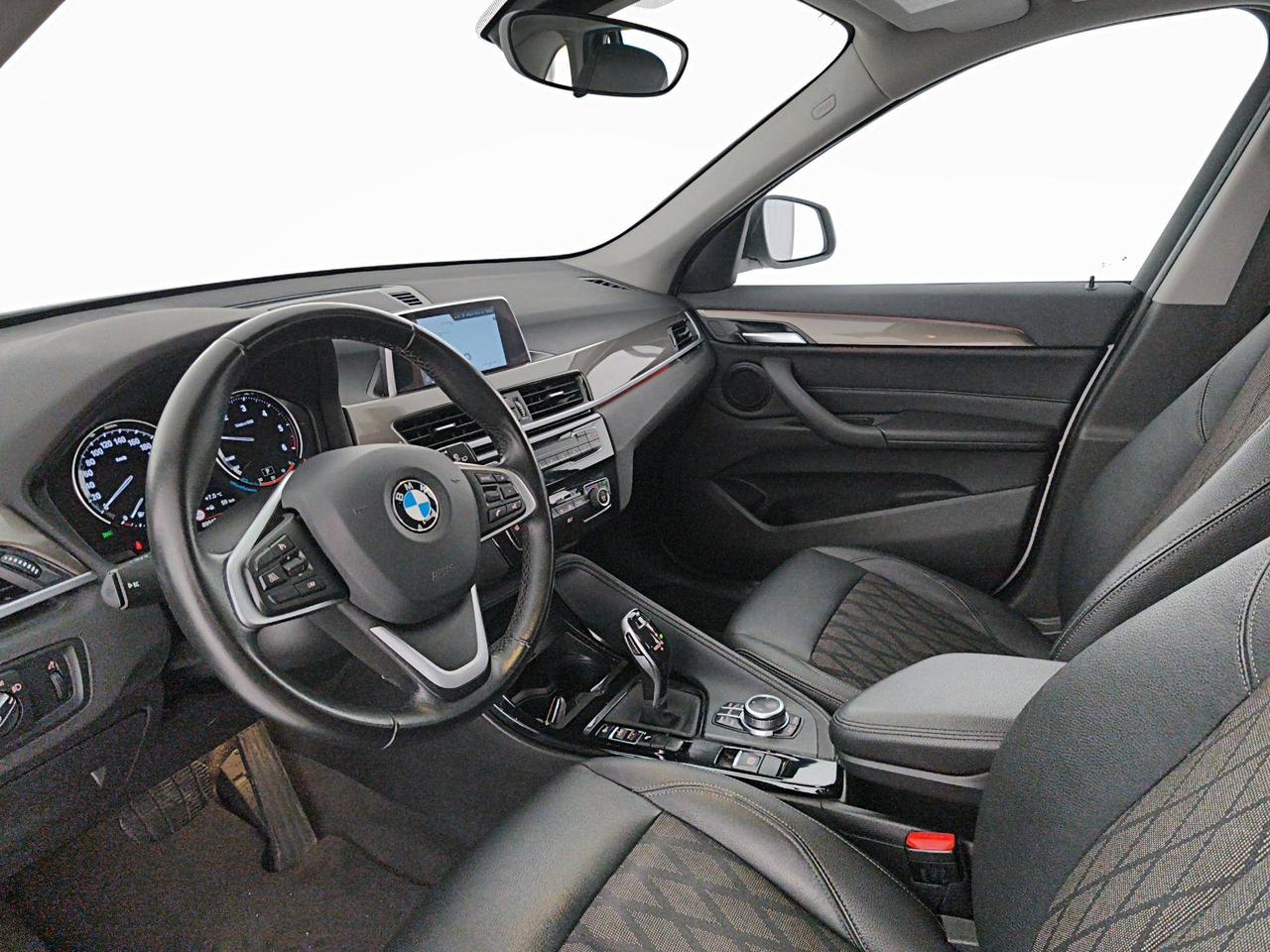 BMW X1 (F48) sDrive18d xLine