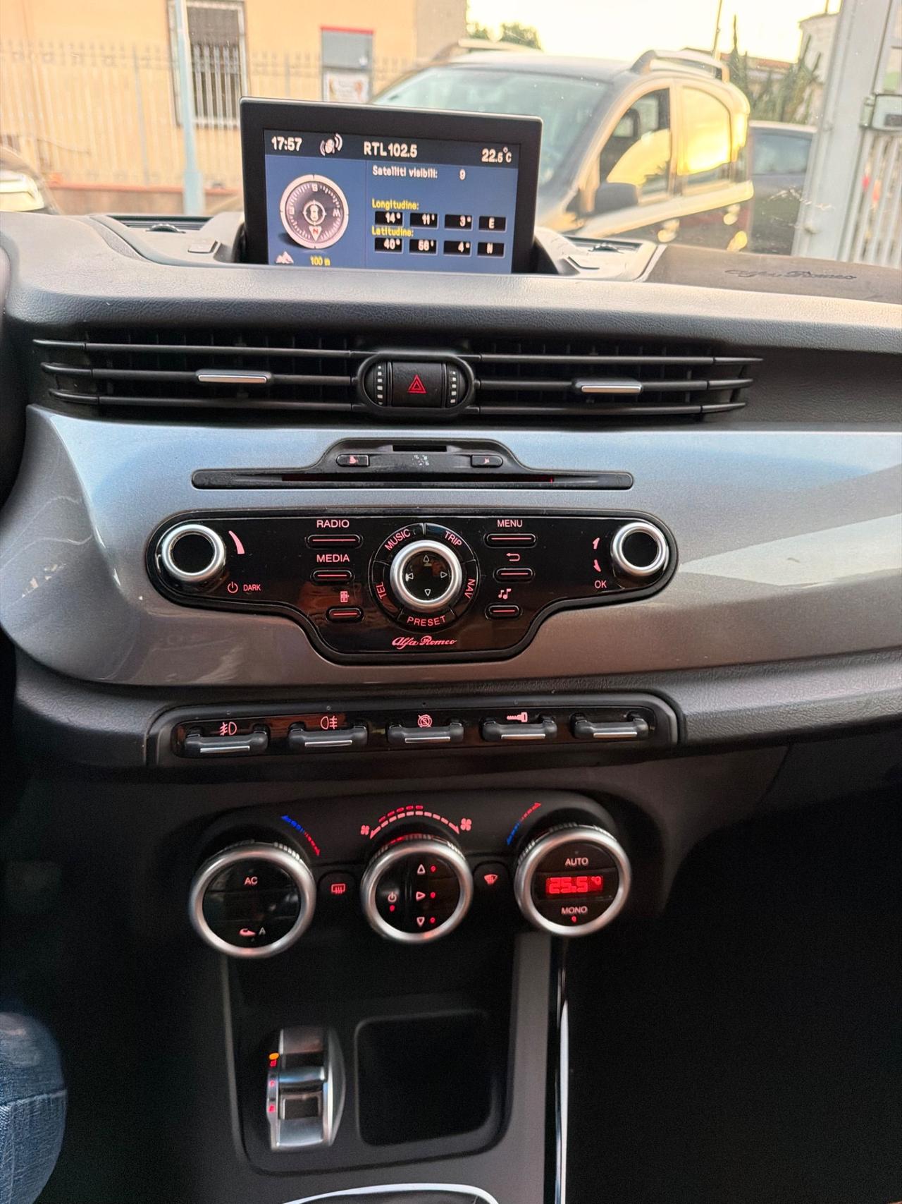 Alfa Romeo Giulietta 1.6 JTDm-2 105 CV Exclusive 2013