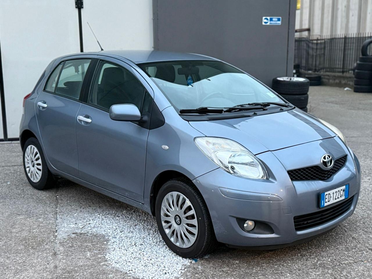 Toyota Yaris 1.3 5 porte Sol