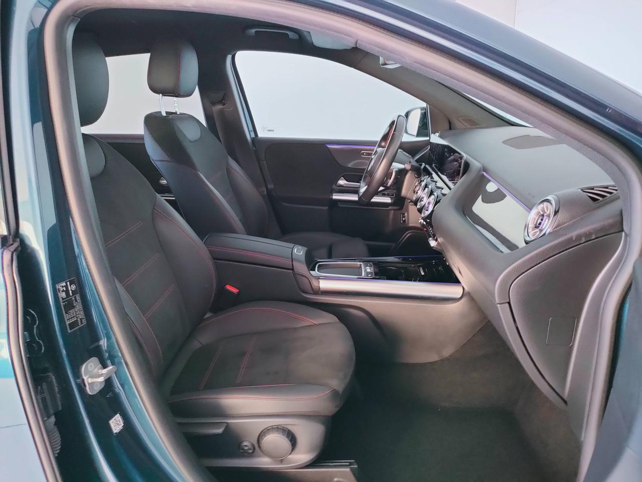 Mercedes-Benz Classe B - W247 2023 - B 180 d AMG Line Advanced Plus auto