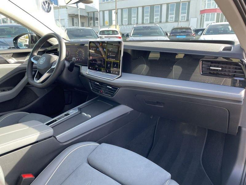 Volkswagen Passat 2.0 TDI 150 CV SCR EVO DSG Business Nuovo Modello