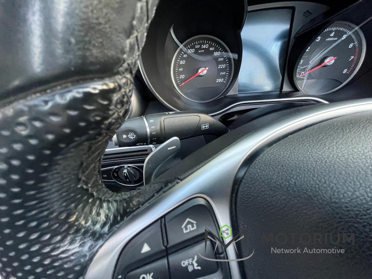 Mercedes-Benz C 200 Cabrio Premium AMG 9G-Tronic
