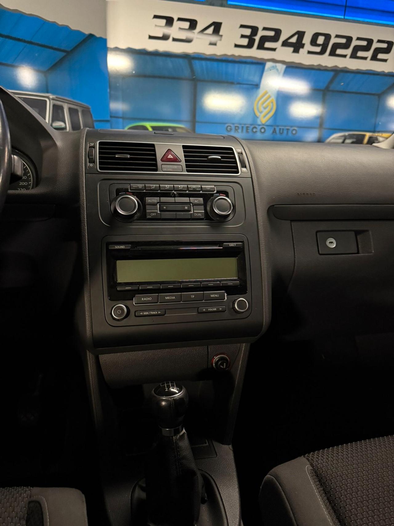 TOURAN 1.6CC 7 POSTI SUPER PREZZO