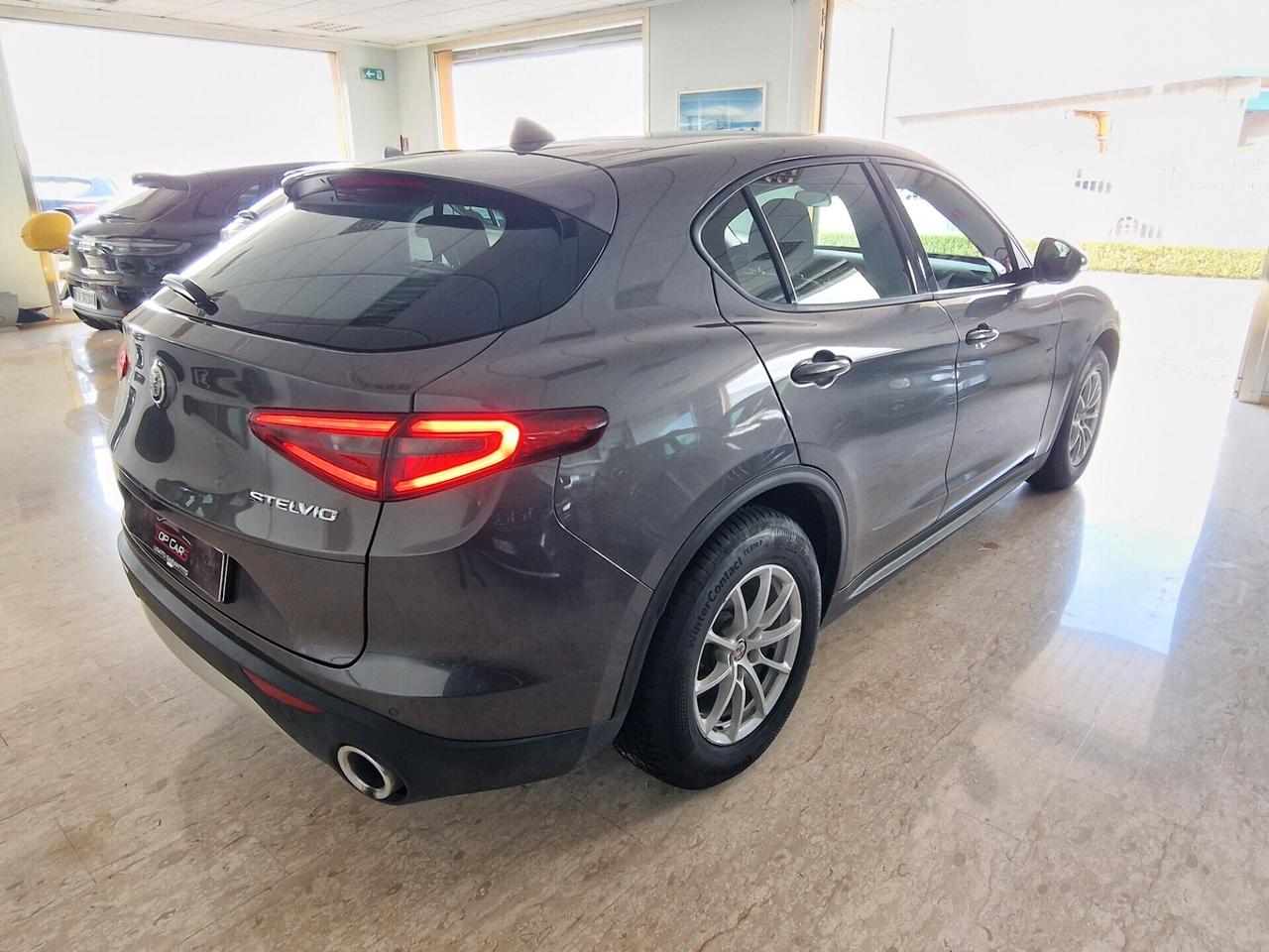 Alfa Romeo Stelvio 2019