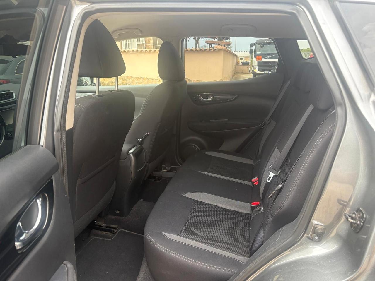 Nissan Qashqai 1.6 dCi 4WD Business