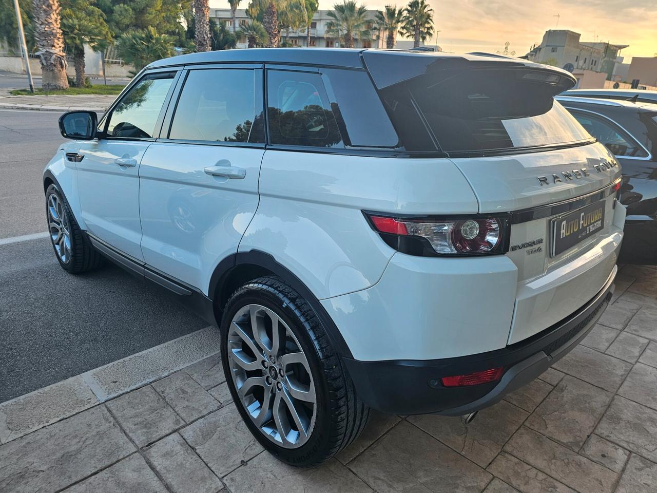 RANGE ROVER EVOQUE 2.2 TD4 150CV DYNAMIC SPORT