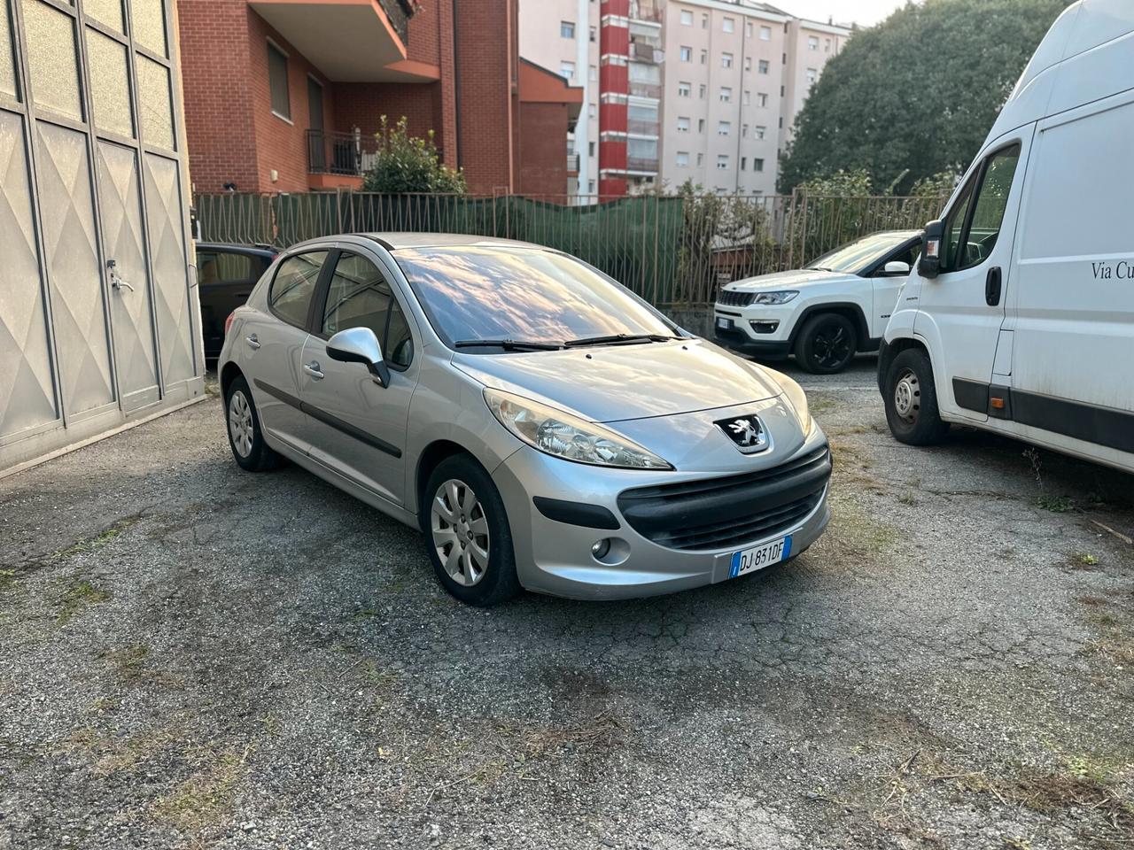 Peugeot 207 1.4 BENZINA