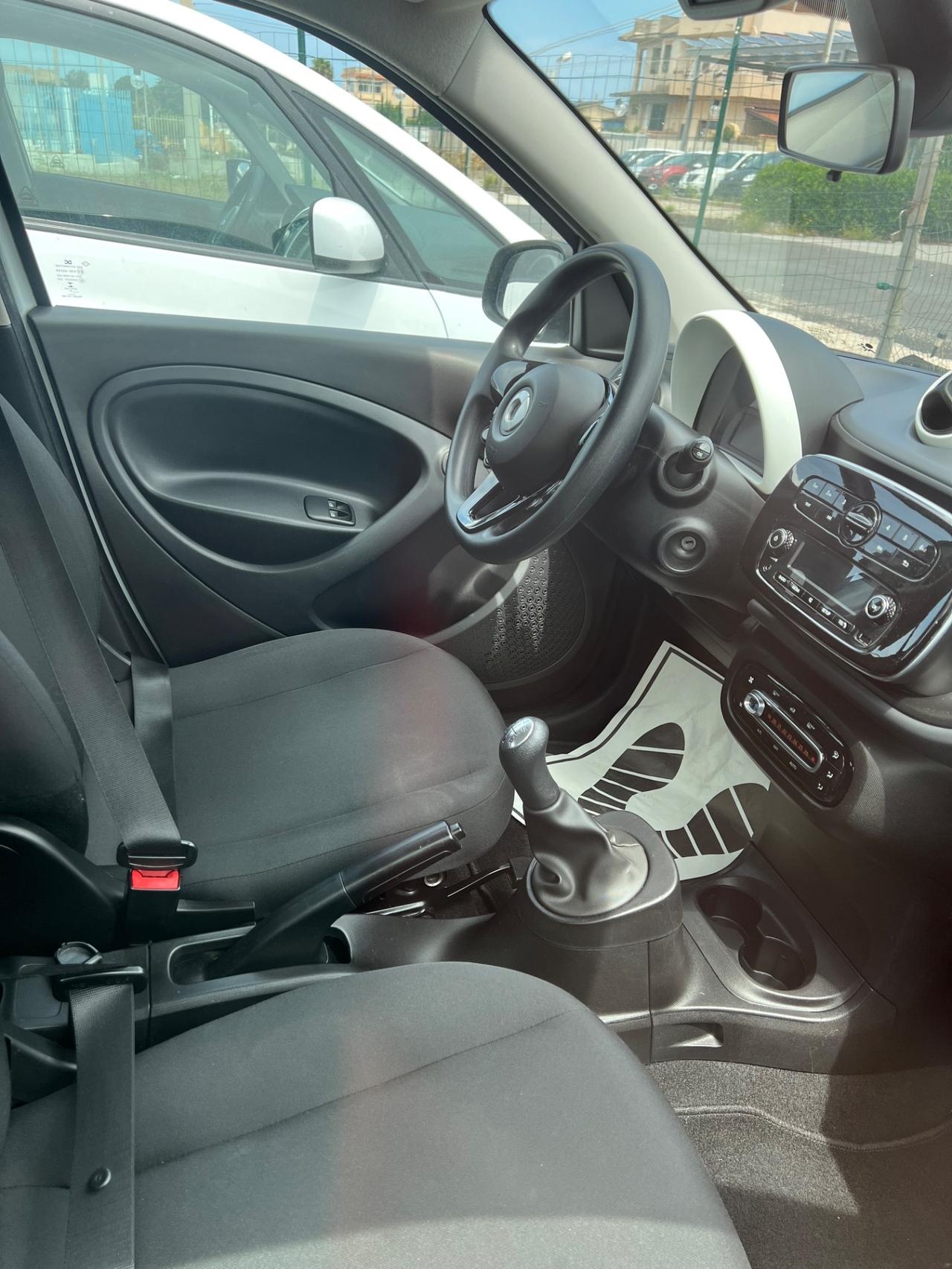 Smart ForFour 70 1.0 Youngster