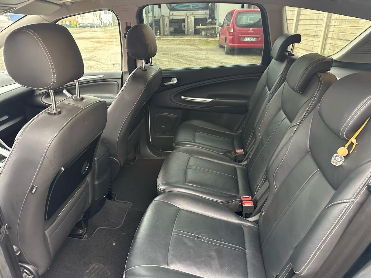 Ford S-Max 2.0 TDCi 163CV New Titanium