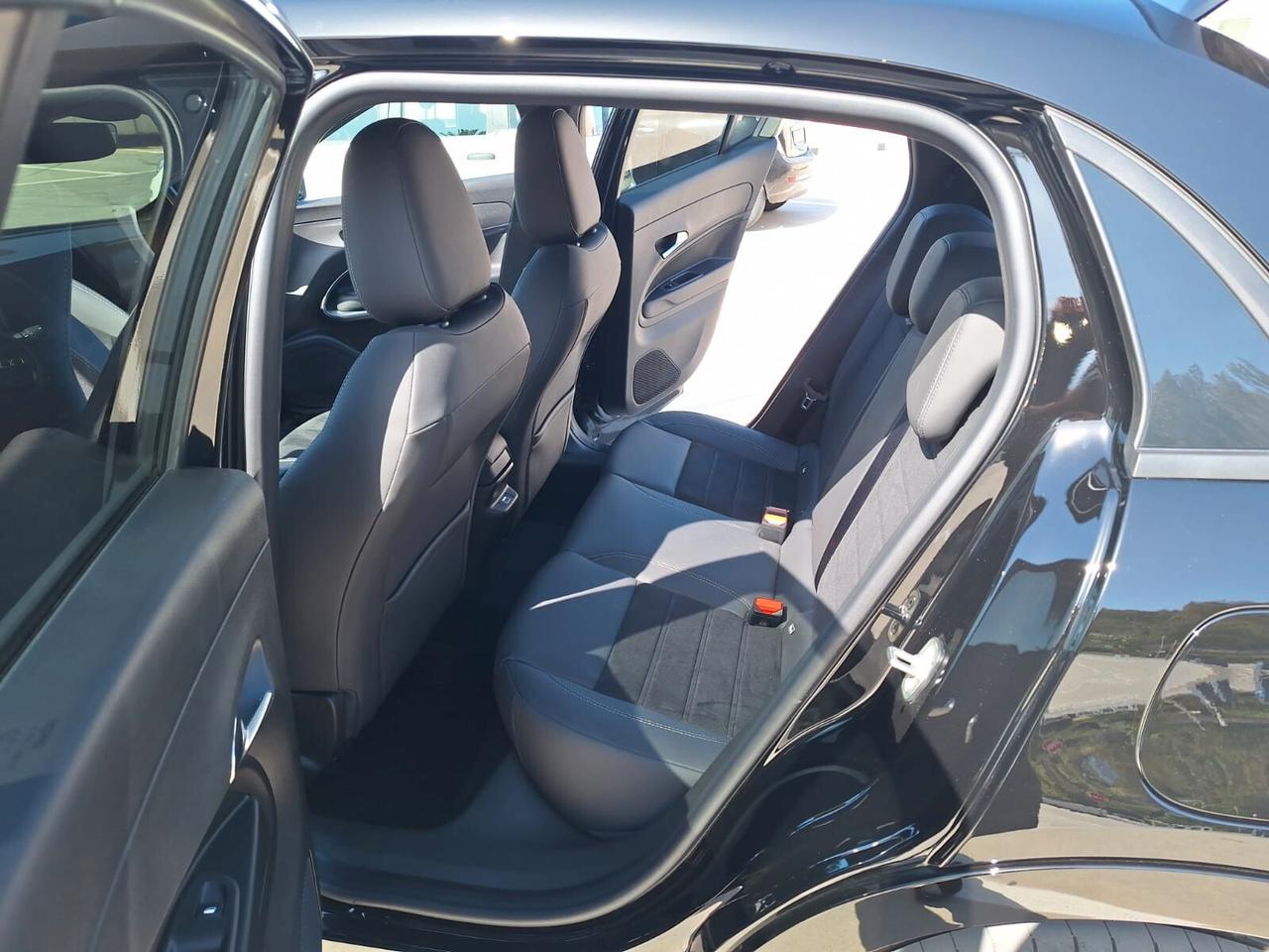 Fiat 600 Hybrid 145 CV DCT MHEV Sport Edizione Milano Cortina 26