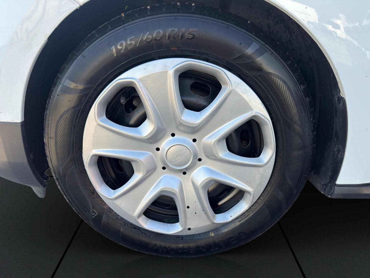 Ford Transit Courier 1.5 TDCi 75CV-SENSORI-OTTIME CONDIZIONI-+IVA-E6D-