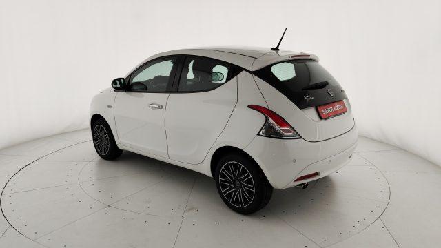 LANCIA Ypsilon 1.0 FireFly 5 porte S&S Hybrid Ecochic Gold