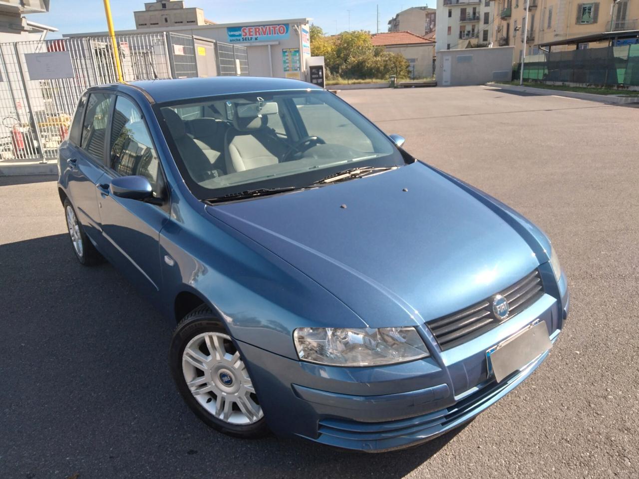 Fiat Stilo 1.6i 16V 5 porte Dynamic x neopatentati