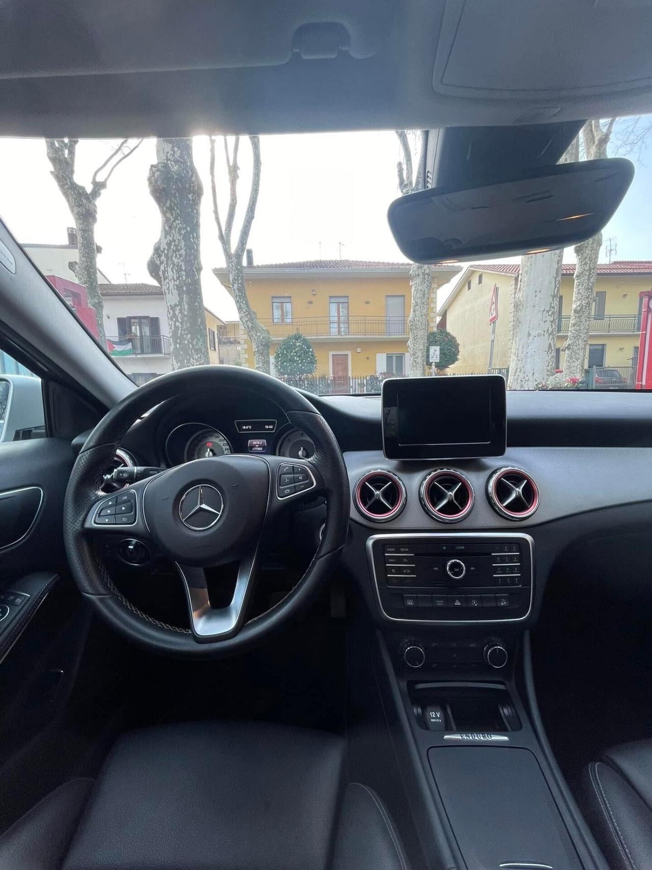 Mercedes-benz GLA 220 200 d Automatic 4Matic Premium