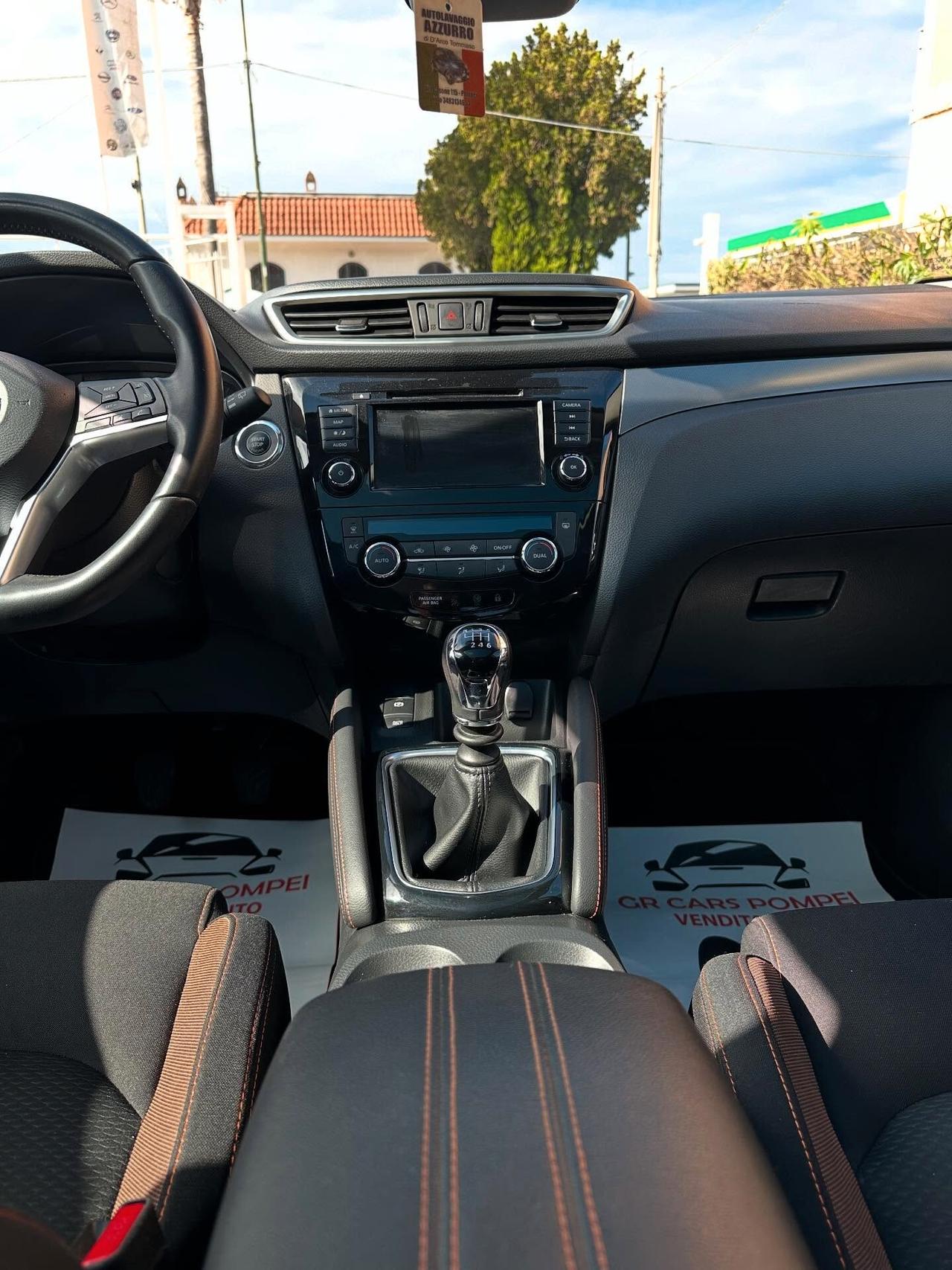 Nissan Qashqai 1.3 DIG-T 140 CV Tekna