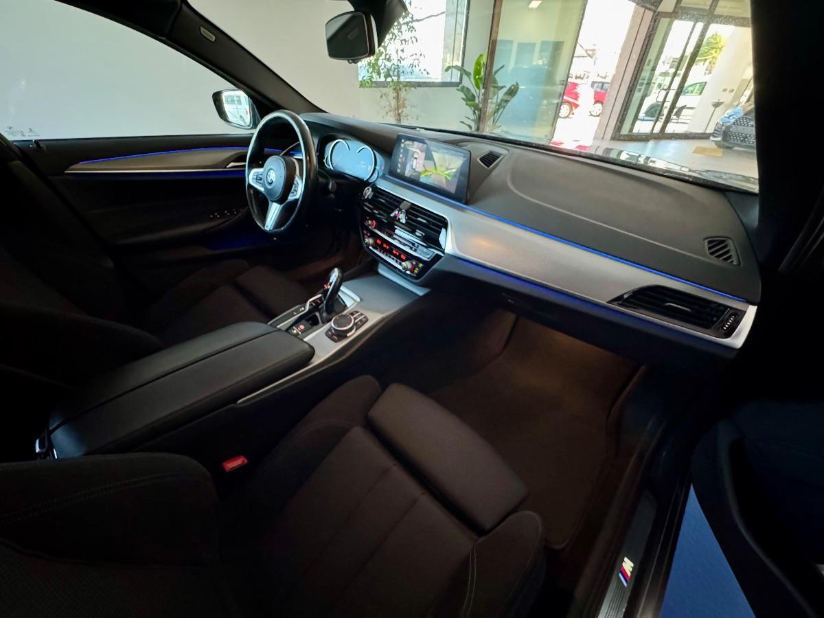 BMW - Serie 5 520 Touring Msport