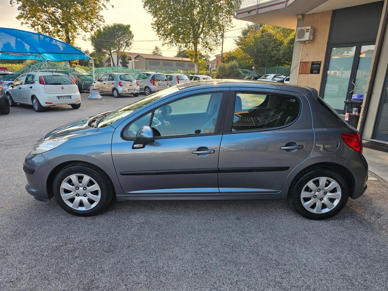 Peugeot 207 1.4 8V 75CV 5p. GPL