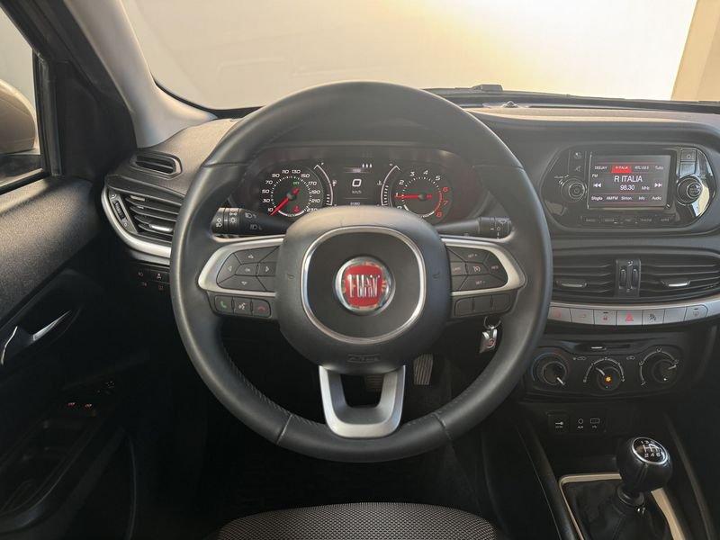 FIAT Tipo 4p 1.4 Easy 95cv my17 Neopatentati - Uniproprietario