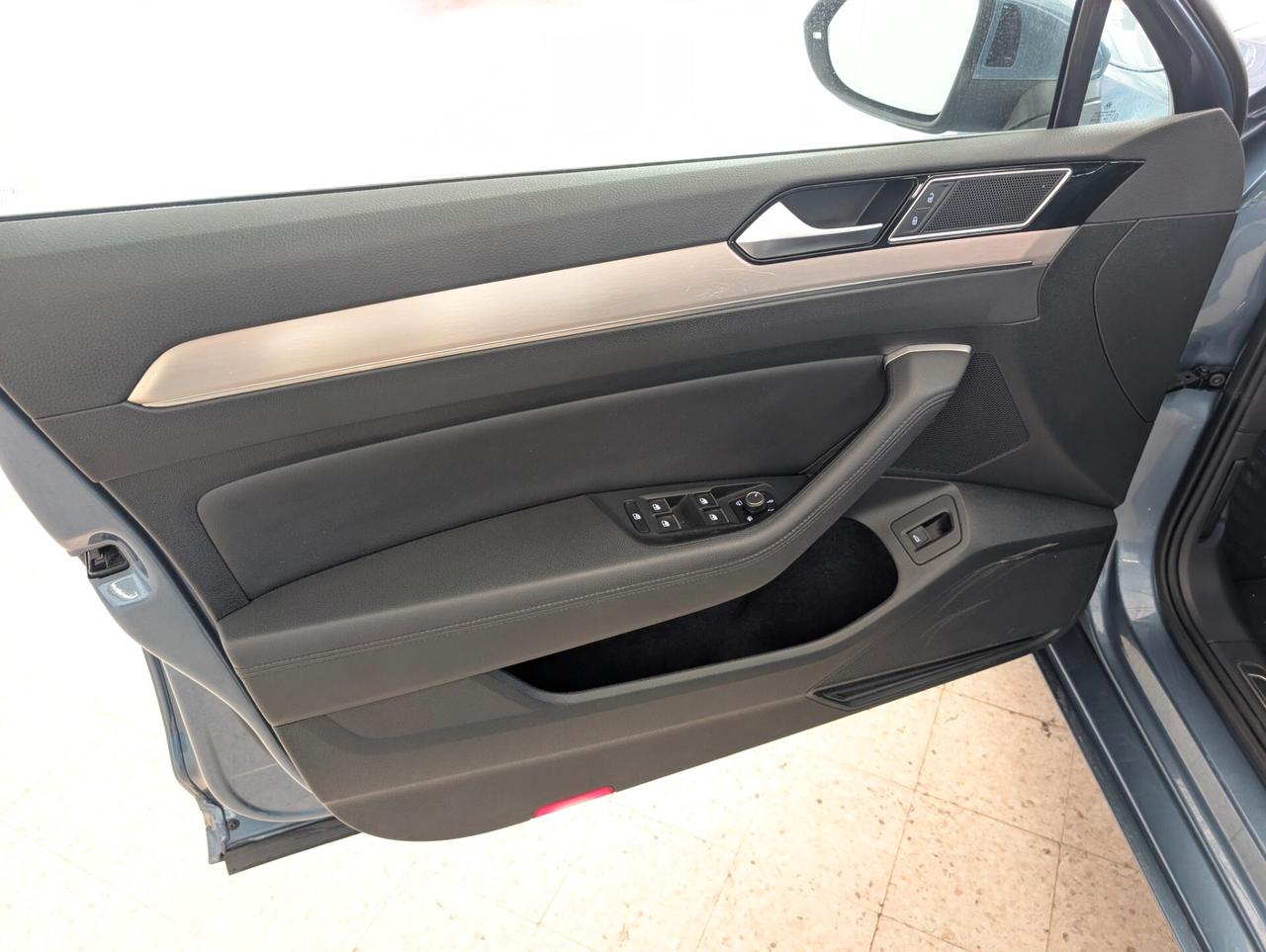 Volkswagen Passat Variant 2.0 TDI DSG Highline BlueMotion Technology IN ARRIVO