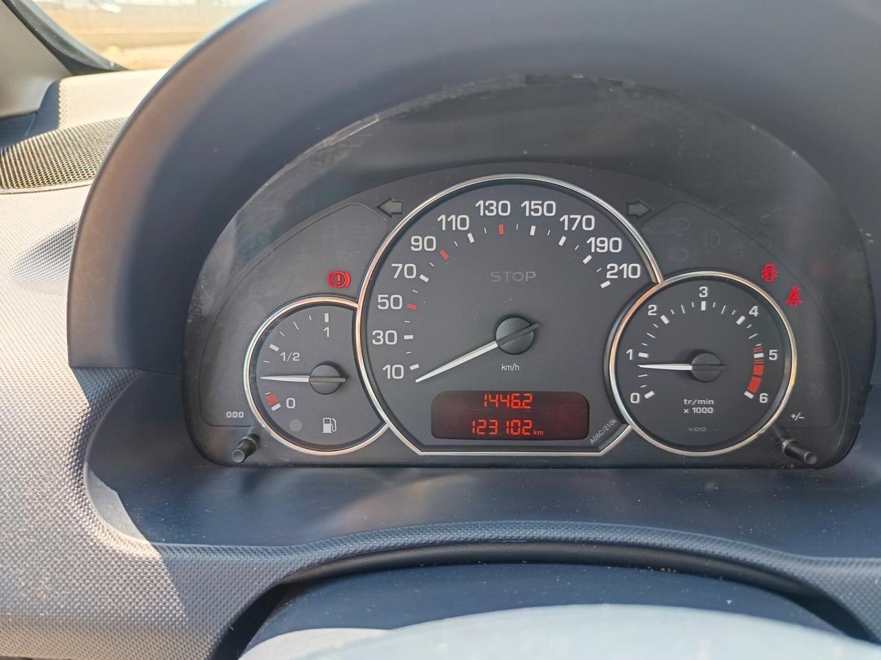 Peugeot 1007 1.4 HDi Sporty