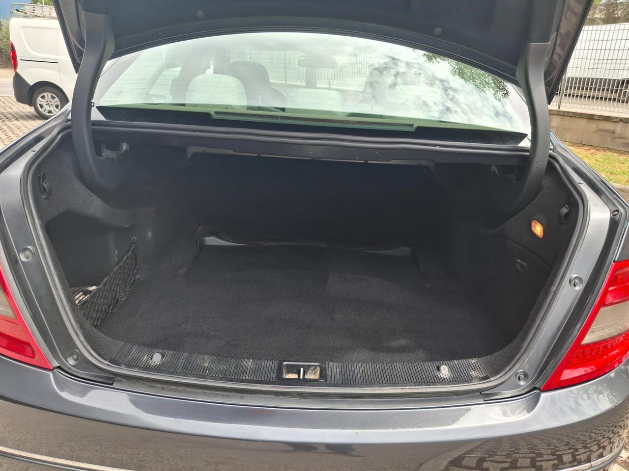 Mercedes-benz C 220 CDI Avantgarde AMG-NAVI-PELLE-