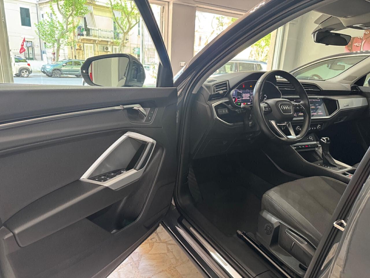 Audi Q3 35 2.0 TDI 150CV S tronic Advanced