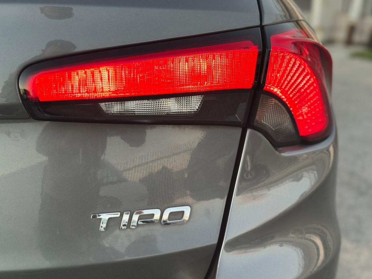 Fiat Tipo 2017 1.3 Mjt 95CV S&S SW Lounge
