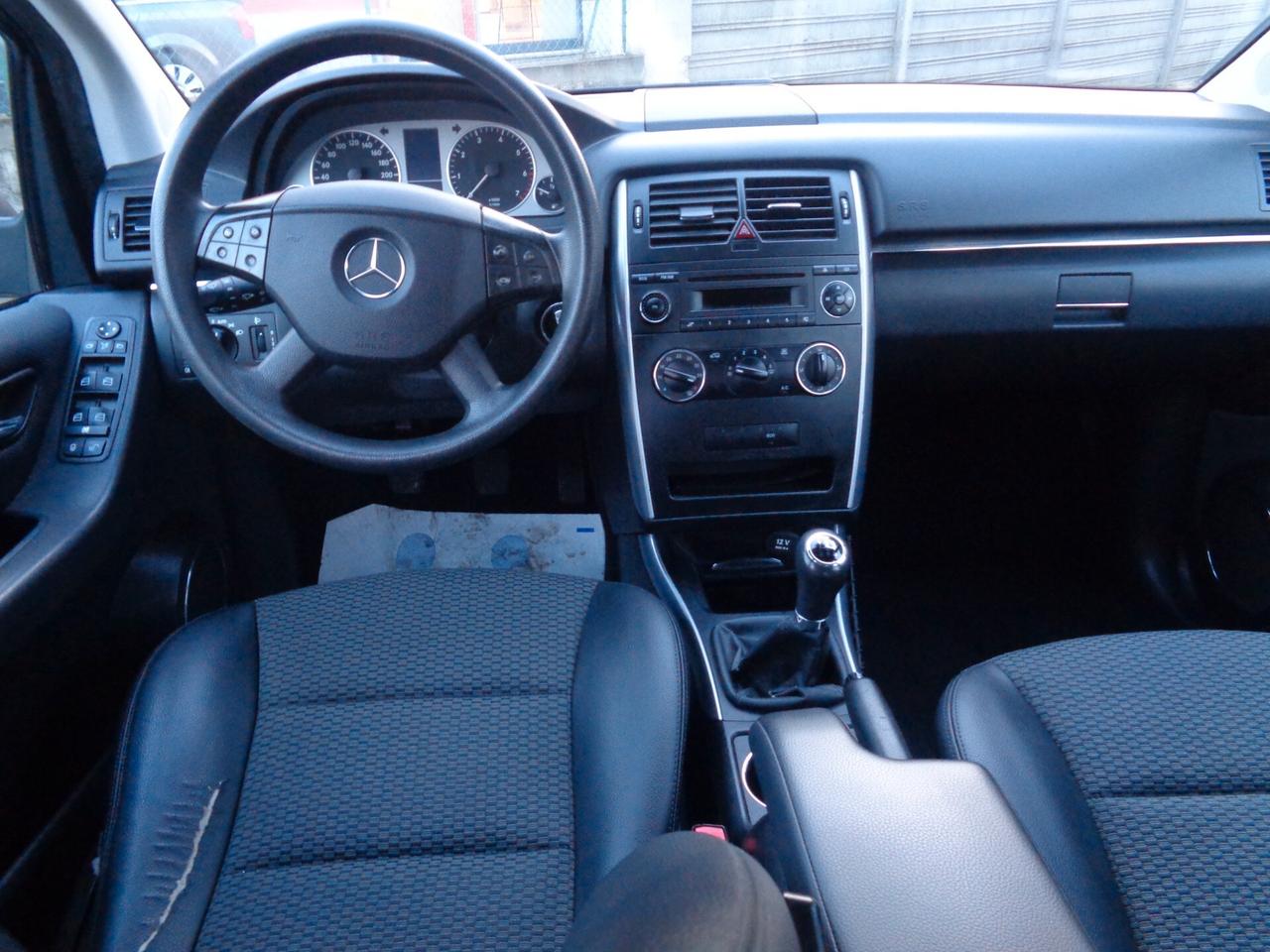 Mercedes-benz B 180 BlueEFFICIENCY Executive