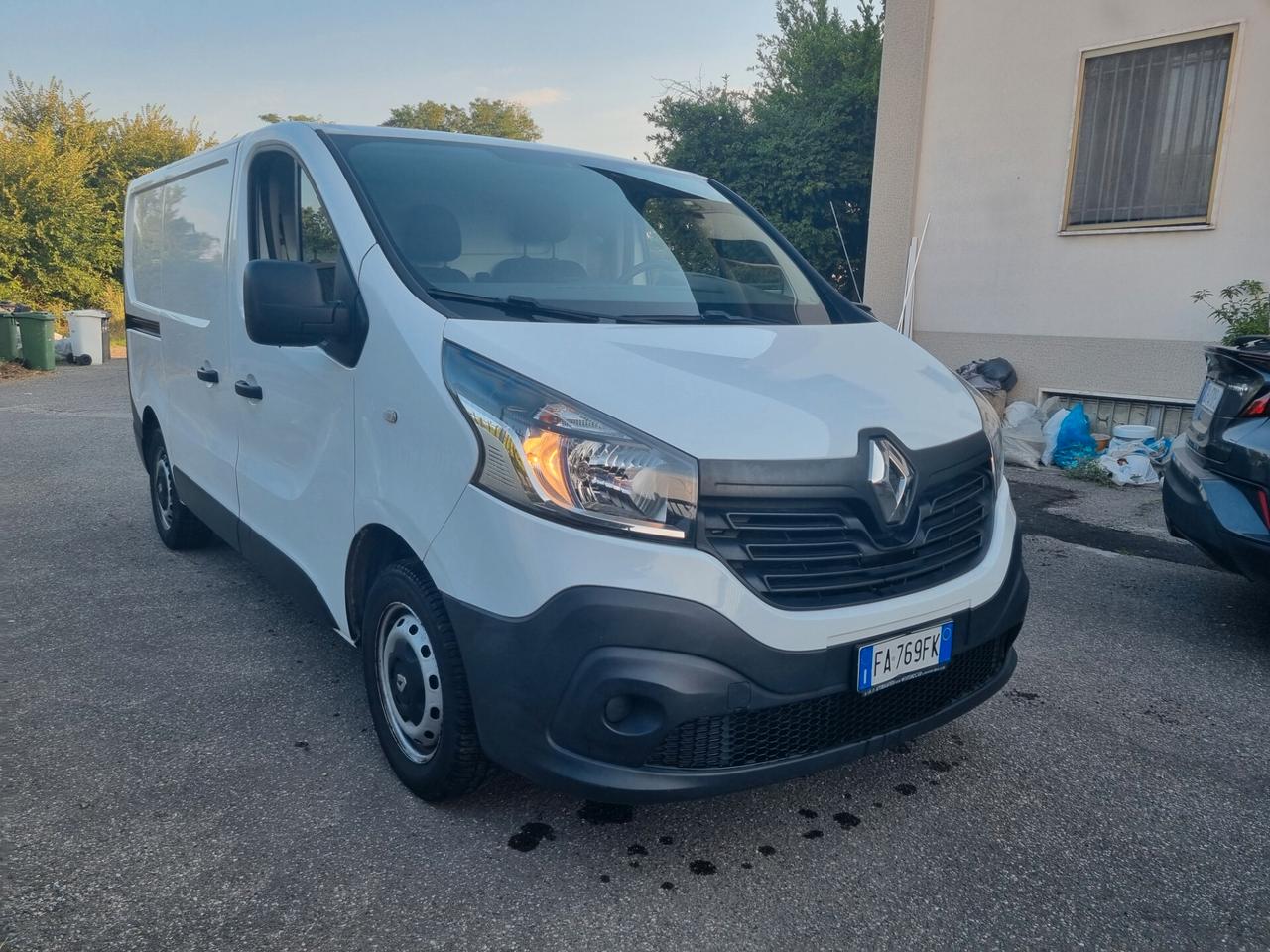 Renault Trafic T27 1.6 dCi 115CV PC-TN Furgon