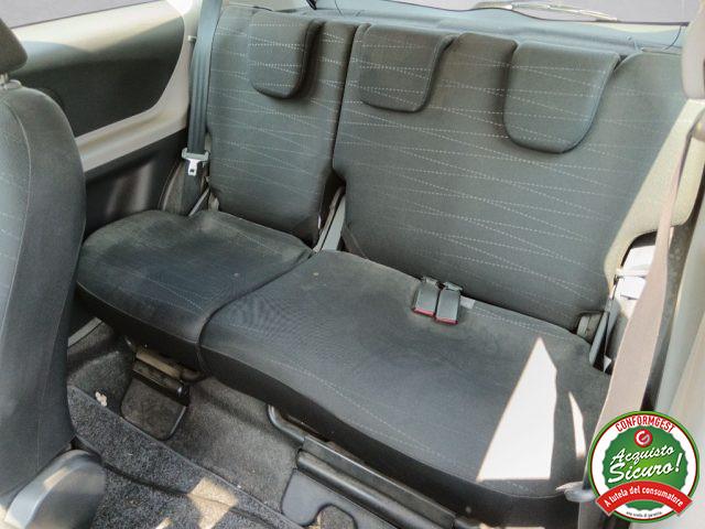 TOYOTA Yaris 1.3 3 porte