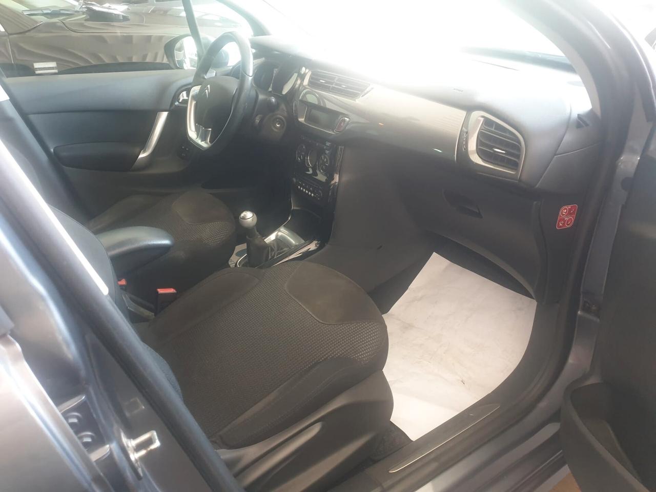 Citroen C3 1.4 Exclusive pochi chilometri! uni pro!