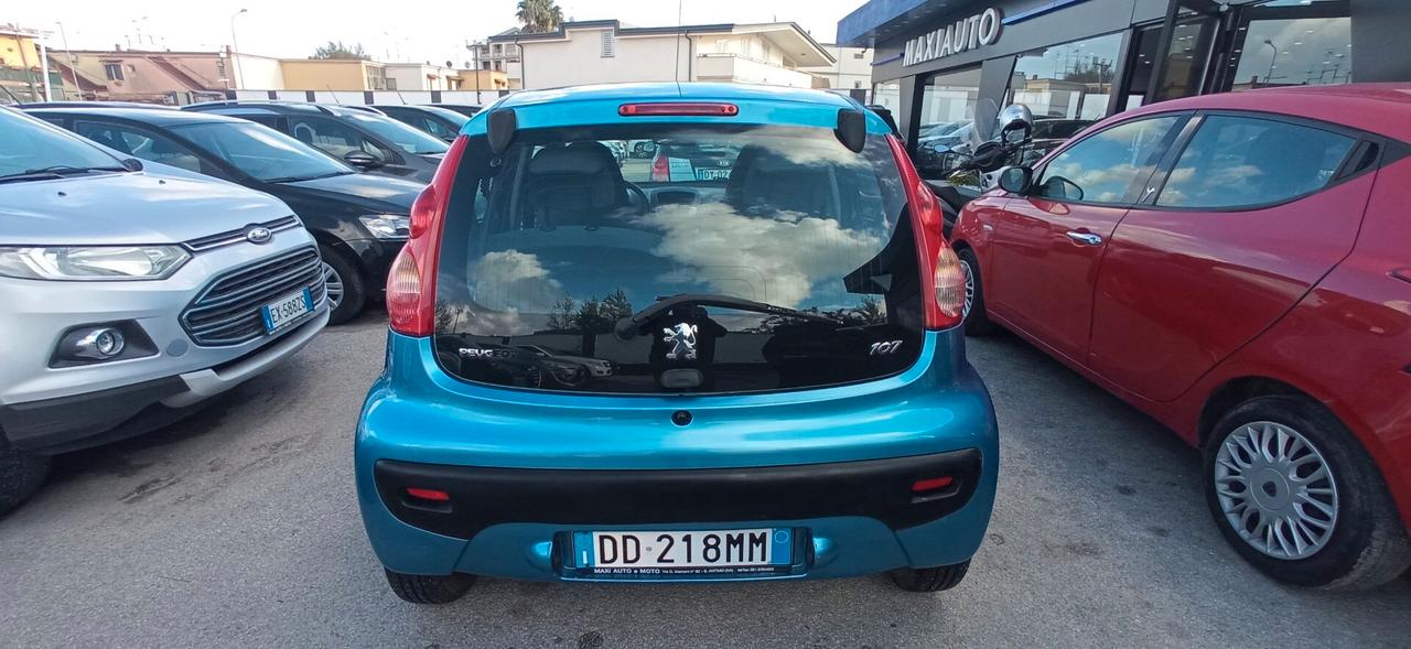 Peugeot 107 CAMBIO AUTOMATICO