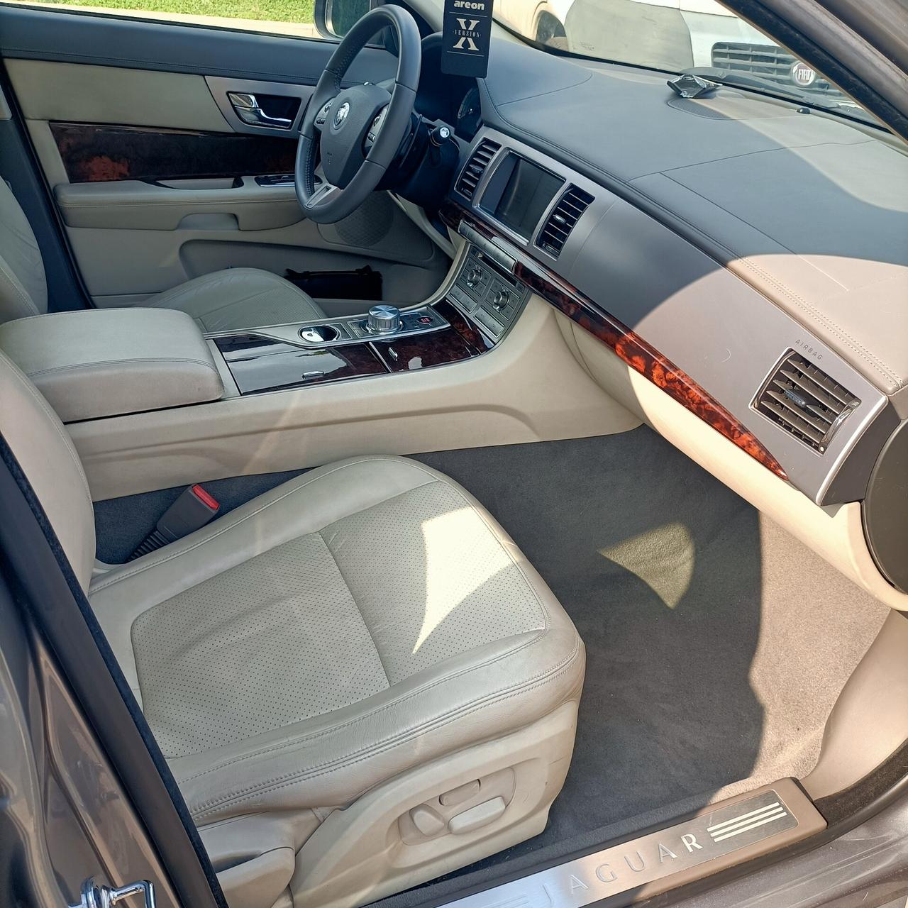 Jaguar XF 2.7D V6 PELLE BEIGE PERFETTO STATO