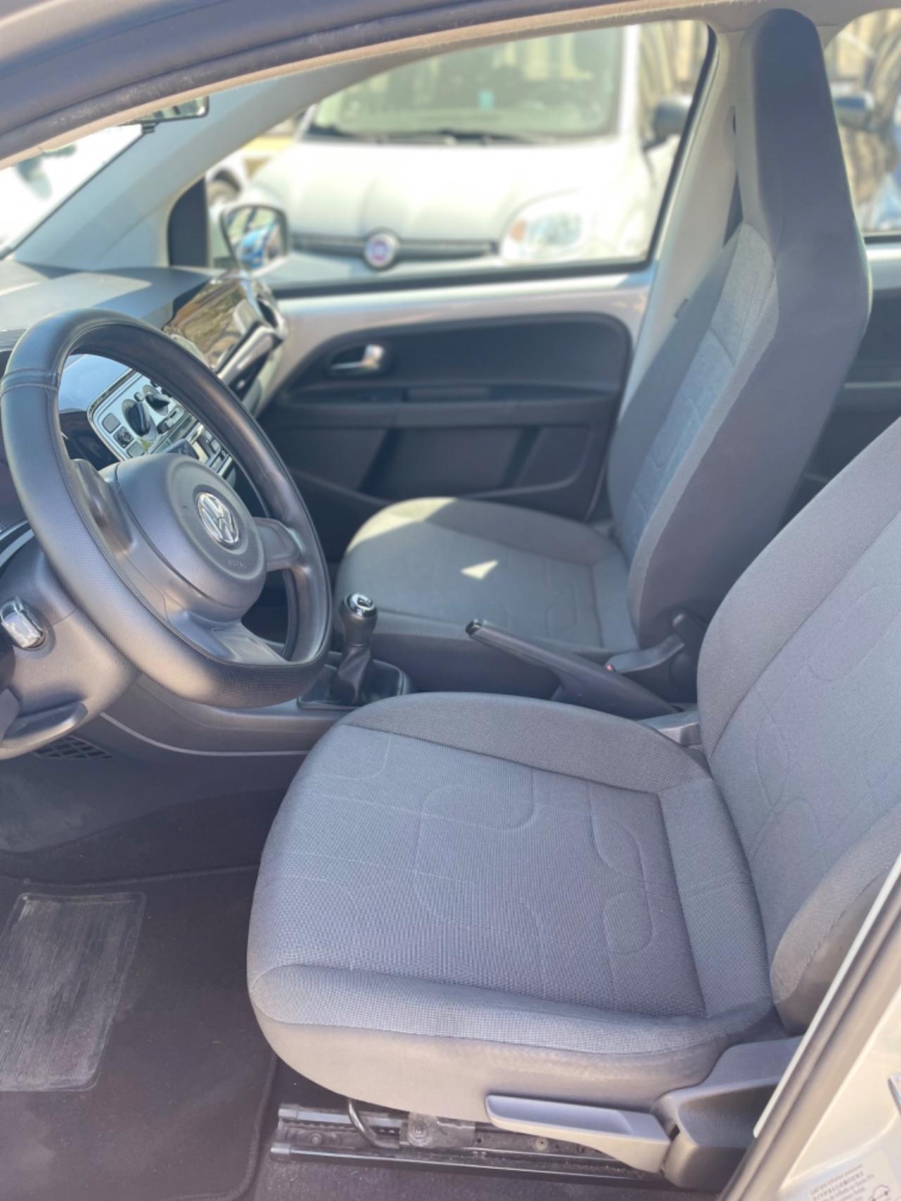 Volkswagen up! 1.0 75 CV 5p high