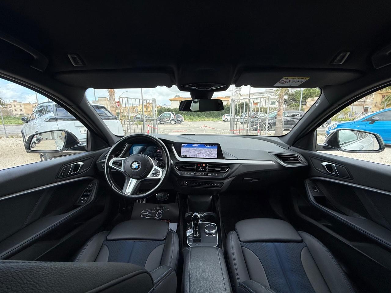 Bmw 118 118d 5p. Msport