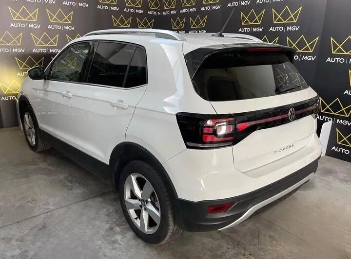 VOLKSWAGEN T-CROSS 1.0 TSI 5p ADVANCED
