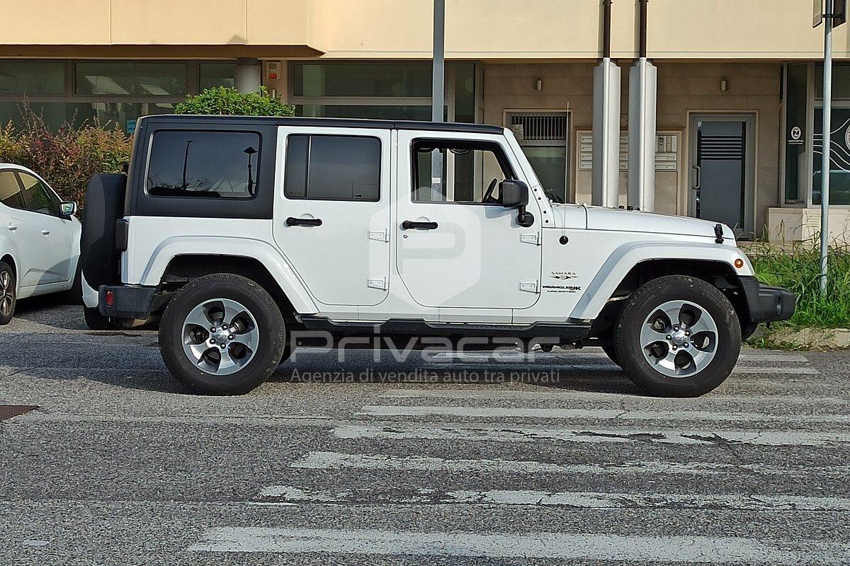 JEEP Wrangler Unlimited 2.8 CRD DPF Sahara Auto