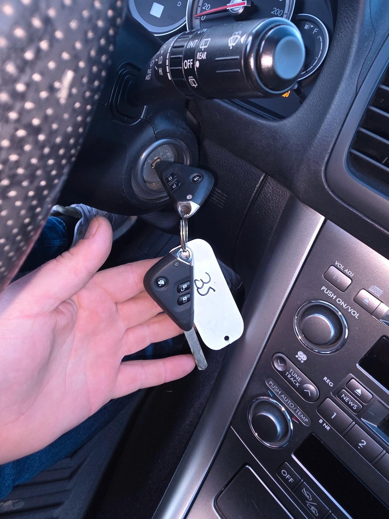 Subaru OUTBACK 3.0R 24V AT ZN