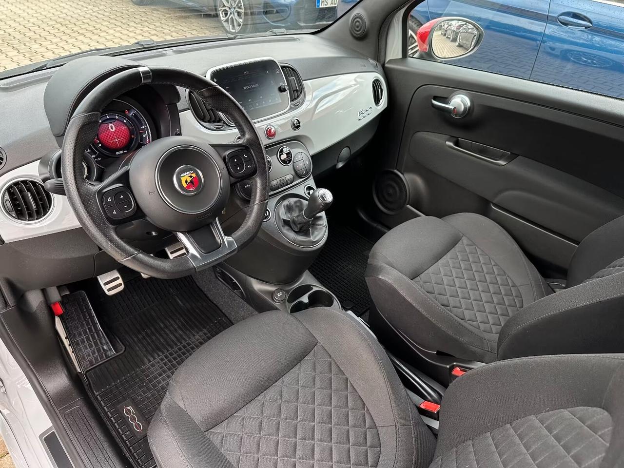 Abarth 595 1.4 Turbo T-Jet Sedili sportivi Apple CarPlay