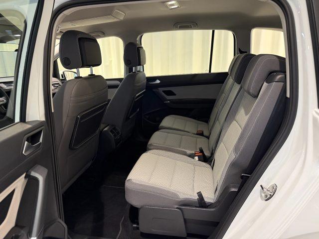VOLKSWAGEN Touran 1.5 TSI Business Navi 7P DAB+ ACC App Connect