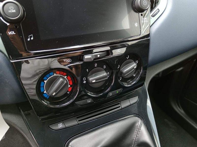 Lancia Ypsilon Ypsilon 1.0 firefly hybrid Platino s&s 70cv