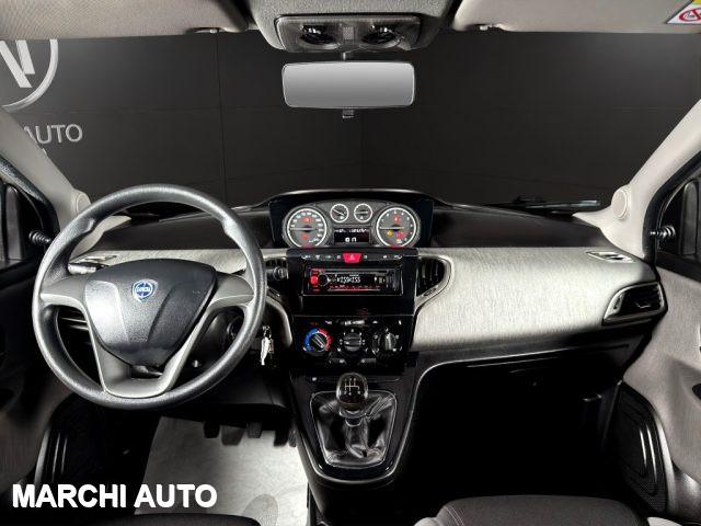 LANCIA Ypsilon 1.2 69 CV 5 porte Silver