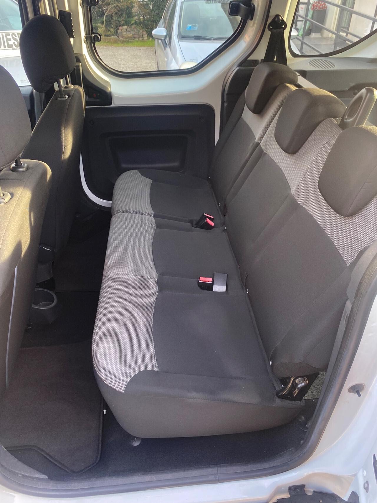 Dacia Dokker 1.6 8V 100CV Start&Stop Lauréate