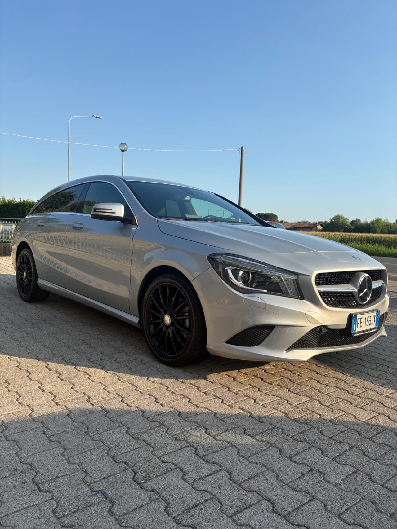 Mercedes-benz CLA 200 d Automatic Premium