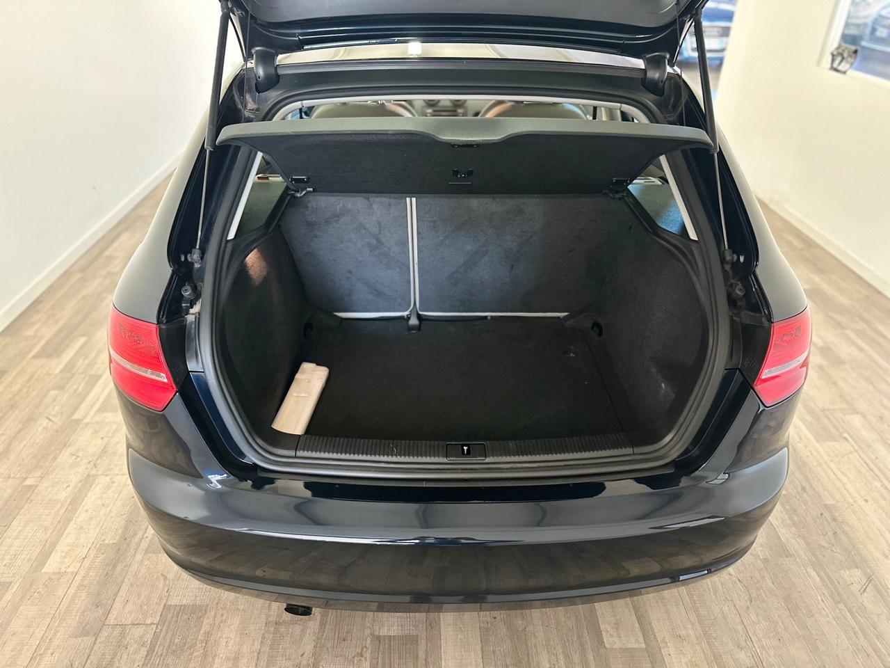 Audi A3 1.6 TDI 105 CV Ambition NEOPATENTATI